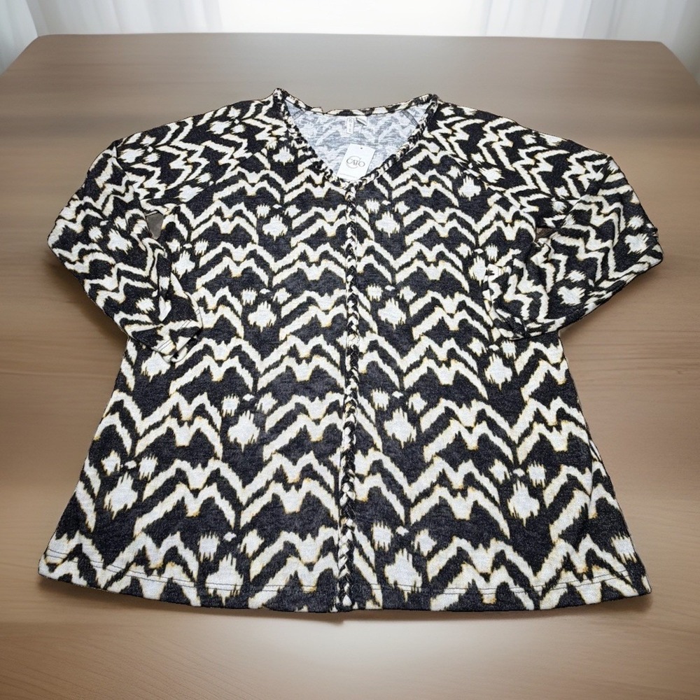 Cato Womens Size Small V-Neck Ikat Chevron Braided Detail Long Sleeve Top